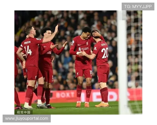 勒温点射破门,利兹联锋线老将宝刀未老 勒温点射破门,利兹联锋线老将宝刀未老